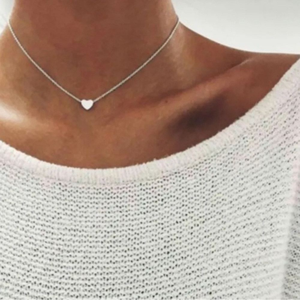 NWT! Tiny Heart Choker Necklace For Women Short Chain Shape Pendant Neck…